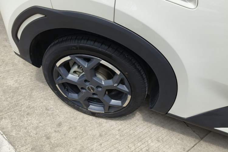 Used BYD Seagull 2025 405 km Flying Edition Right Rear Wheel Hub