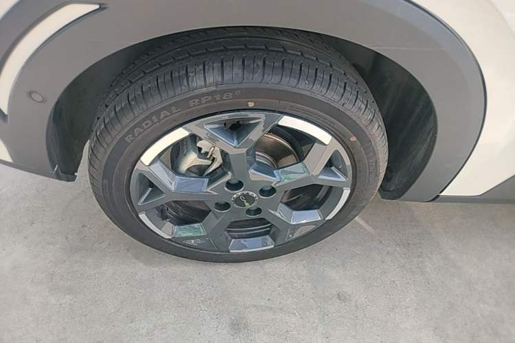 Used BYD Seagull 2025 Smart Drive Version 305 km Freedom Edition Right Rear Wheel Hub