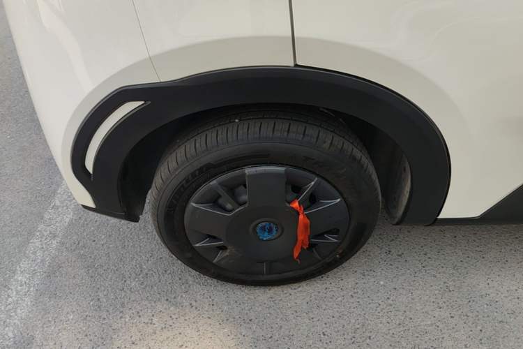 Used BYD Seagull 2025 Intelligent Driving Version 305 km Dynamic Edition Right Rear Wheel Hub