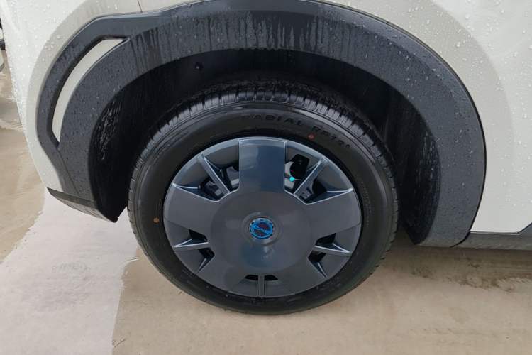 Used BYD Seagull 2025 Intelligent Driving Version 305 km Dynamic Edition Right Rear Wheel Hub
