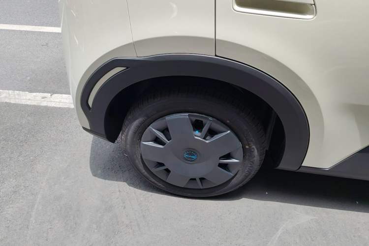 Used BYD Seagull 2025 Intelligent Driving Version 305 km Dynamic Edition Right Rear Wheel Hub