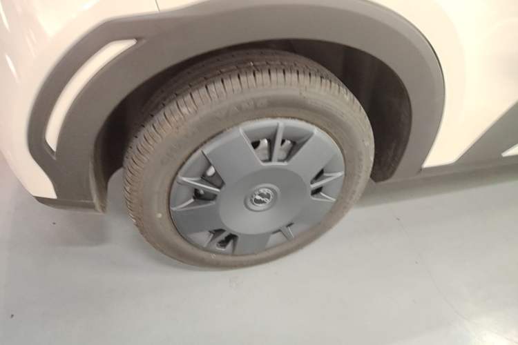 Used BYD Seagull 2025 Intelligent Driving Version 305 km Dynamic Edition Right Rear Wheel Hub