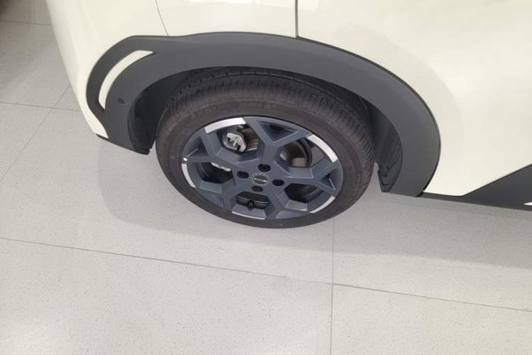 Used BYD Seagull 2025 305 km Free Version Right Rear Wheel Hub