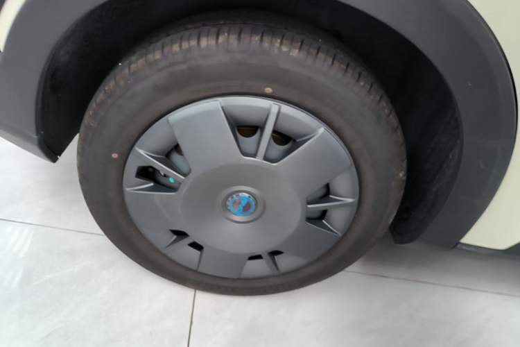 Used BYD Seagull 2025 Intelligent Driving Version 305 km Dynamic Edition Right Rear Wheel Hub