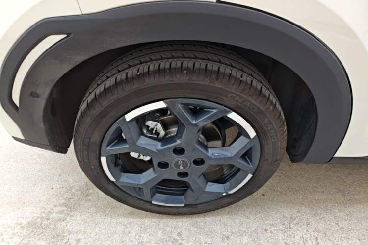 Used BYD Seagull 2025 Smart Drive Version 305 km Freedom Edition Right Rear Wheel Hub