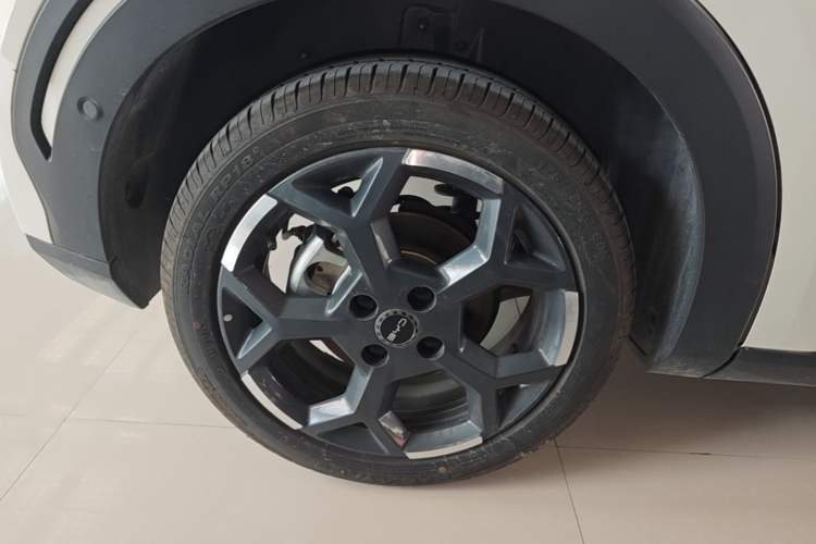 Used BYD Seagull 2025 Smart Drive Version 305 km Freedom Edition Right Rear Wheel Hub