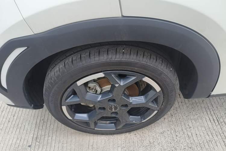 Used BYD Seagull 2025 405 km Flying Edition Right Rear Wheel Hub