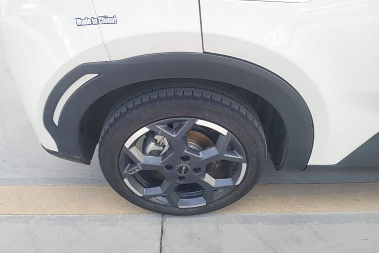 Used BYD Seagull 2025 305 km Free Version Right Rear Wheel Hub