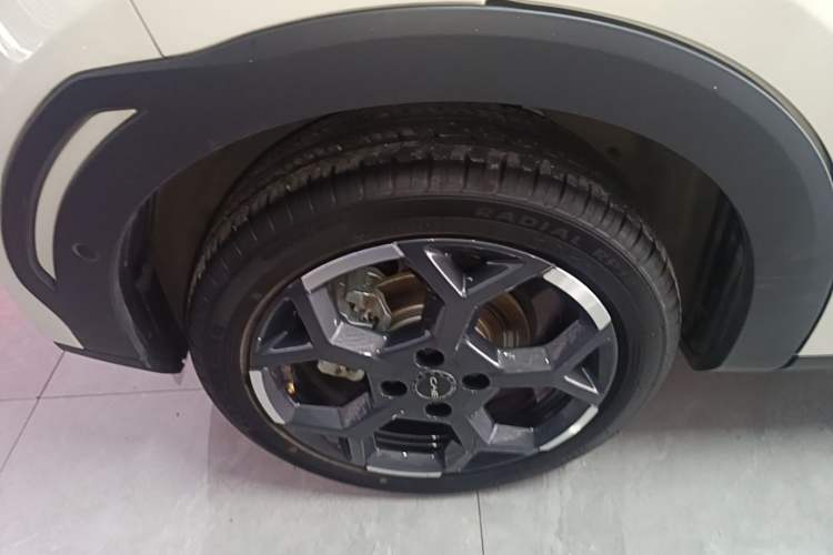 Used BYD Seagull 2025 Smart Drive Version 305 km Freedom Edition Right Rear Wheel Hub