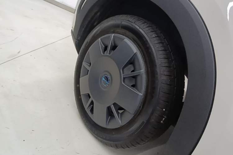 Used BYD Seagull 2025 305km Active Version Right Rear Wheel Hub