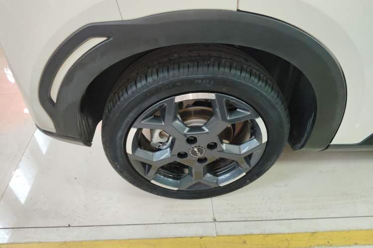 Used BYD Seagull 2025 305 km Free Version Right Rear Wheel Hub