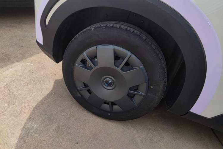 Used BYD Seagull 2025 Intelligent Driving Version 305 km Dynamic Edition Right Rear Wheel Hub
