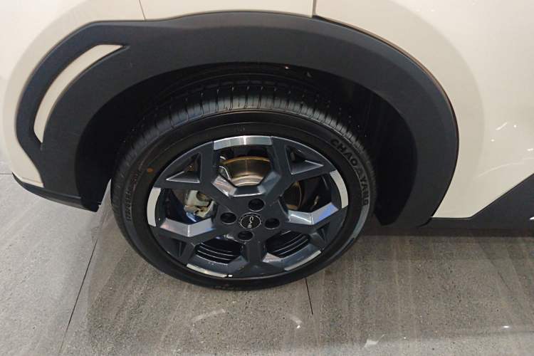 Used BYD Seagull 2025 305 km Free Version Right Rear Wheel Hub