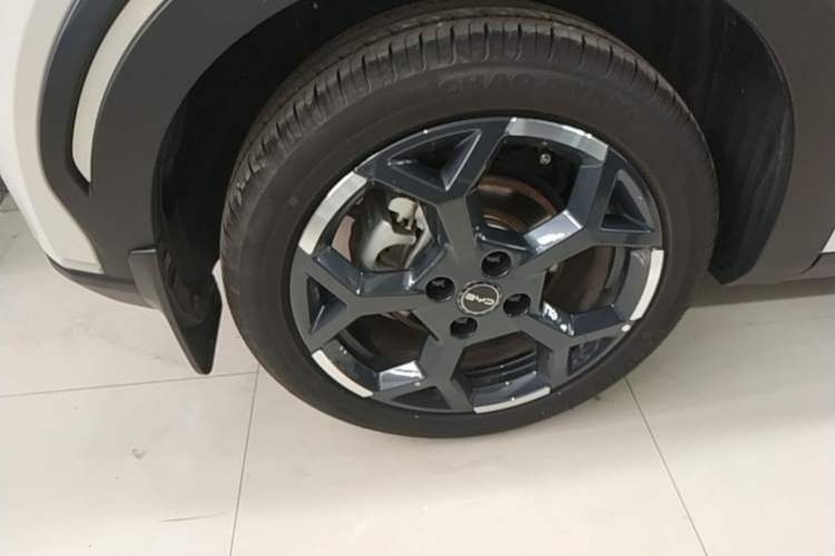 Used BYD Seagull 2025 305 km Free Version Right Rear Wheel Hub