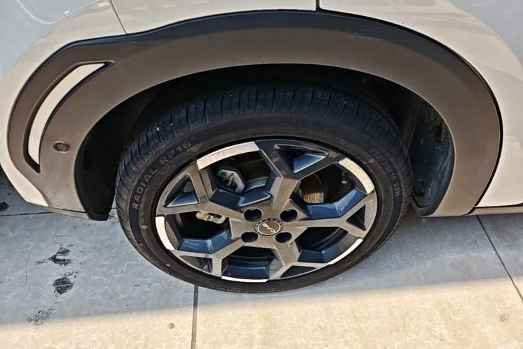 Used BYD Seagull 2025 Intelligent Driving Version 405 km Flying Edition Right Rear Wheel Hub
