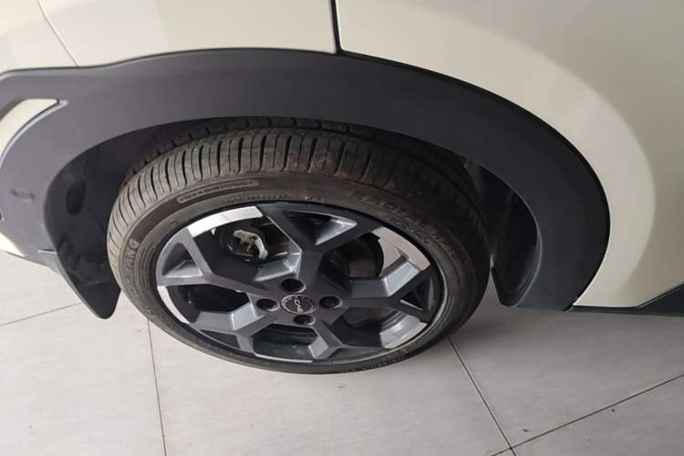 Used BYD Seagull 2025 Smart Drive Version 305 km Freedom Edition Right Rear Wheel Hub