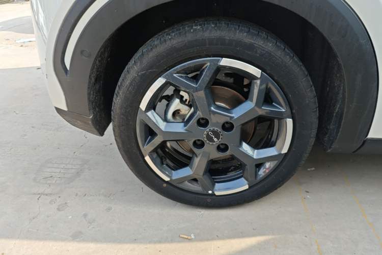 Used BYD Seagull 2025 Smart Drive Version 305 km Freedom Edition Right Rear Wheel Hub