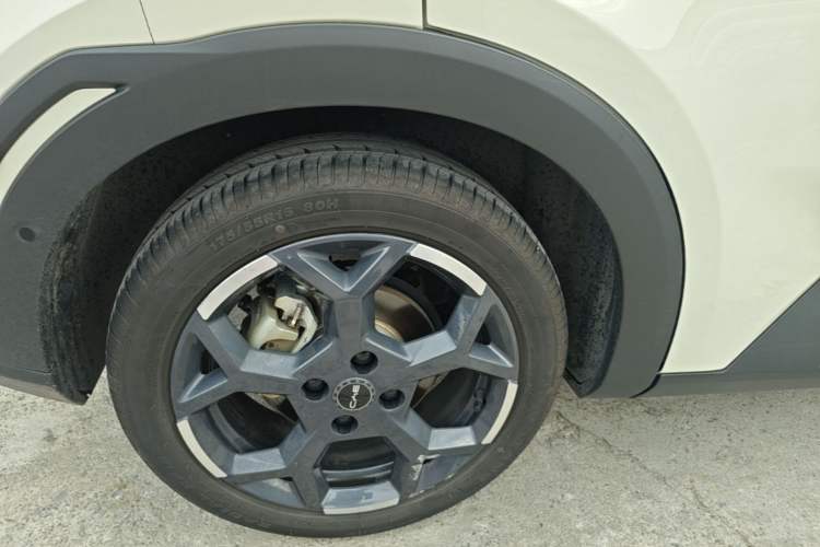 Used BYD Seagull 2025 Smart Drive Version 305 km Freedom Edition Right Rear Wheel Hub