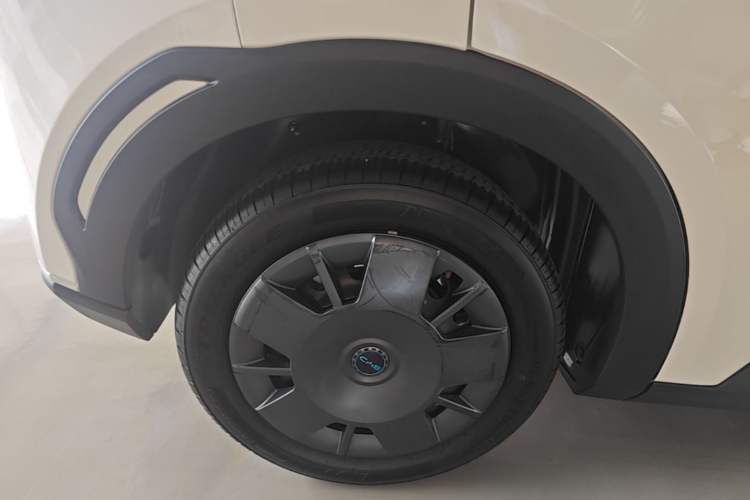 Used BYD Seagull 2025 305km Active Version Right Rear Wheel Hub
