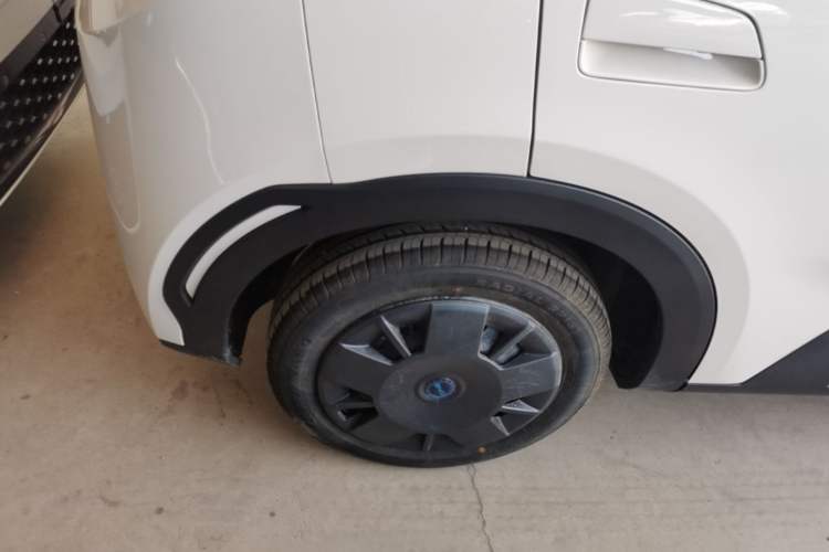 Used BYD Seagull 2025 Intelligent Driving Version 305 km Dynamic Edition Right Rear Wheel Hub