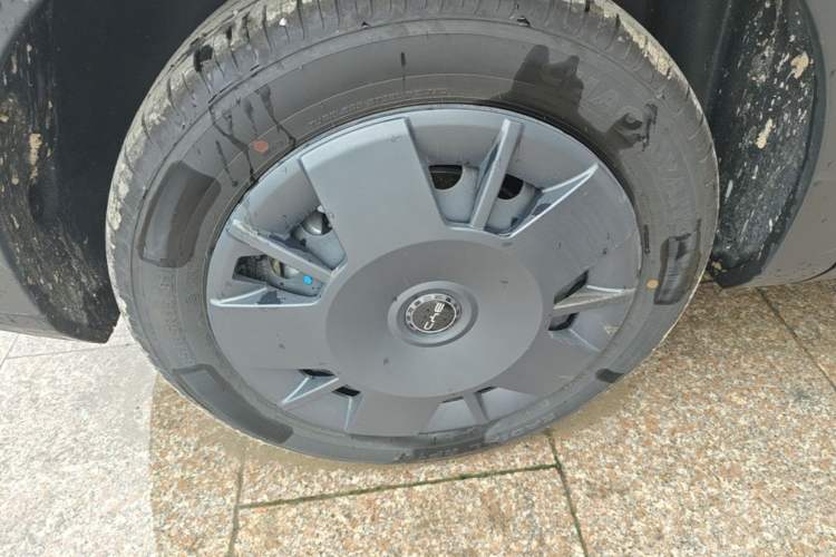 Used BYD Seagull 2025 Intelligent Driving Version 305 km Dynamic Edition Right Rear Wheel Hub