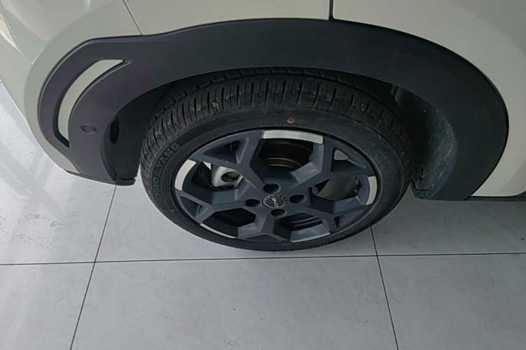 Used BYD Seagull 2025 Smart Drive Version 305 km Freedom Edition Right Rear Wheel Hub