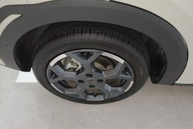 Used BYD Seagull 2025 Smart Drive Version 305 km Freedom Edition Right Rear Wheel Hub