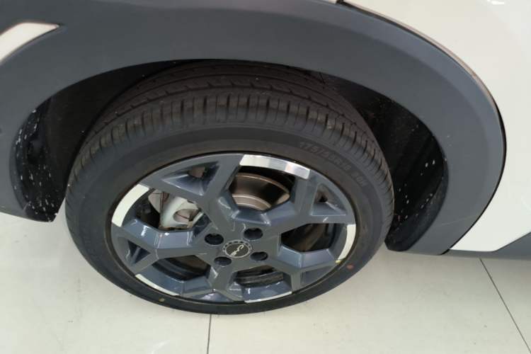 Used BYD Seagull 2025 Smart Drive Version 305 km Freedom Edition Right Rear Wheel Hub