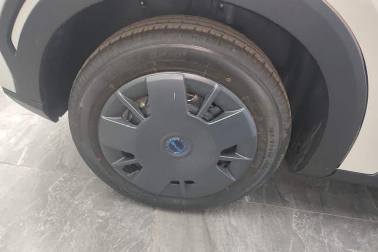 Used BYD Seagull 2025 305km Active Version Right Rear Wheel Hub