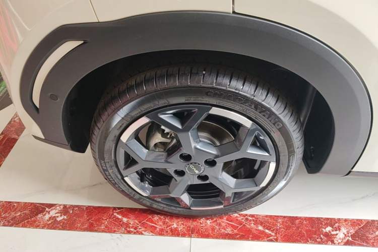 Used BYD Seagull 2025 Smart Drive Version 305 km Freedom Edition Right Rear Wheel Hub