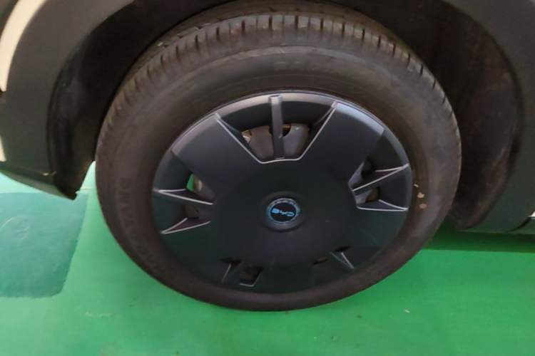 Used BYD Seagull 2025 Intelligent Driving Version 305 km Dynamic Edition Right Rear Wheel Hub