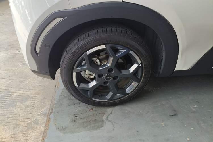 Used BYD Seagull 2025 Smart Drive Version 305 km Freedom Edition Right Rear Wheel Hub