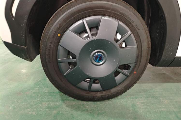Used BYD Seagull 2025 Intelligent Driving Version 305 km Dynamic Edition Right Rear Wheel Hub