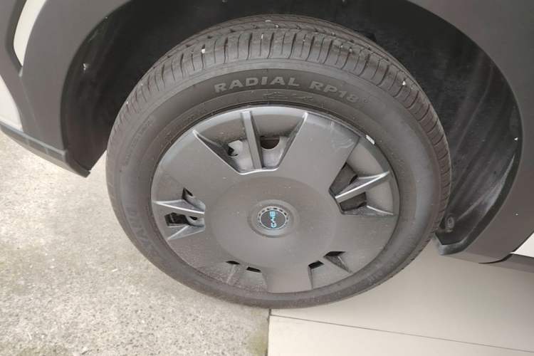 Used BYD Seagull 2025 305km Active Version Right Rear Wheel Hub
