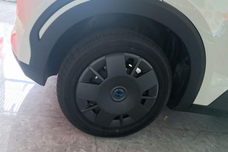 Used BYD Seagull 2025 Intelligent Driving Version 305 km Dynamic Edition Right Rear Wheel Hub
