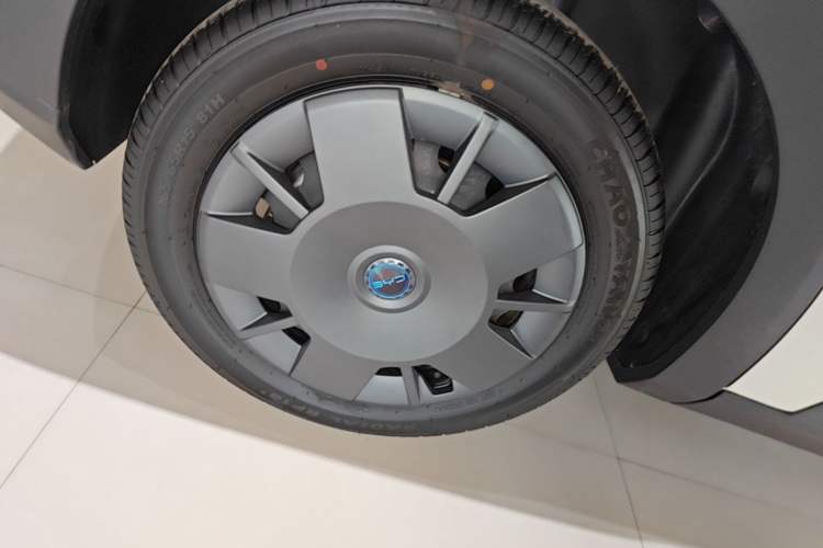 Used BYD Seagull 2025 Intelligent Driving Version 305 km Dynamic Edition Right Rear Wheel Hub