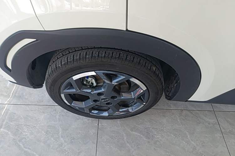 Used BYD Seagull 2025 305 km Free Version Right Rear Wheel Hub