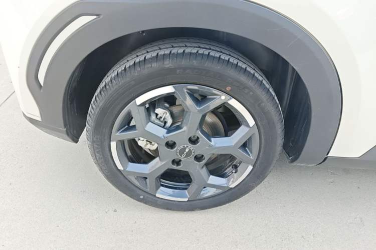 Used BYD Seagull 2025 305 km Free Version Right Rear Wheel Hub