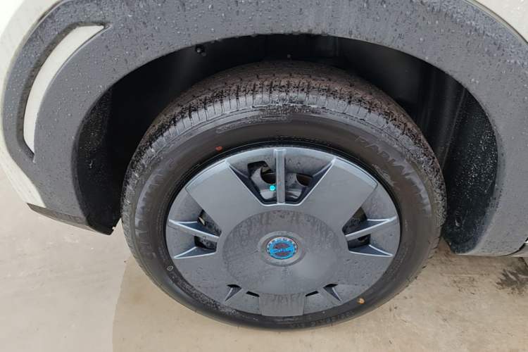 Used BYD Seagull 2025 Intelligent Driving Version 305 km Dynamic Edition Right Rear Wheel Hub