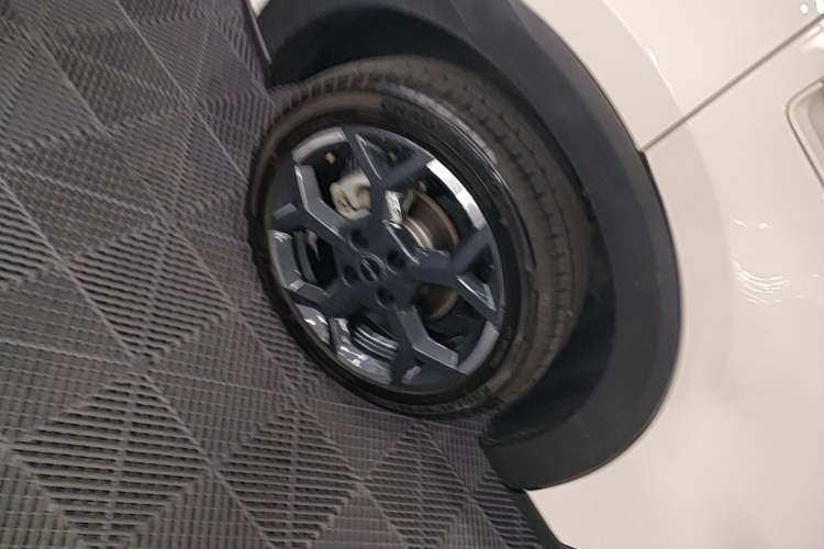 Used BYD Seagull 2025 305 km Free Version Right Rear Wheel Hub