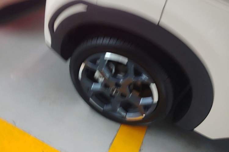 Used BYD Seagull 2025 Smart Drive Version 305 km Freedom Edition Right Rear Wheel Hub