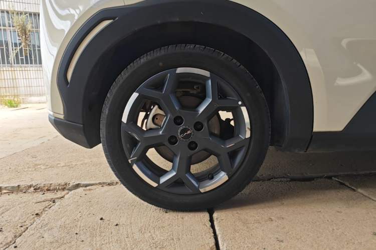 Used BYD Seagull 2025 305 km Free Version Right Rear Wheel Hub