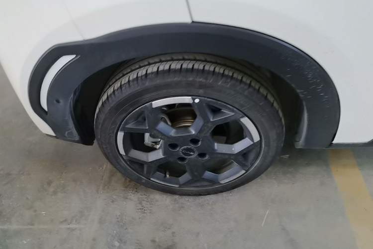 Used BYD Seagull 2025 Smart Drive Version 305 km Freedom Edition Right Rear Wheel Hub