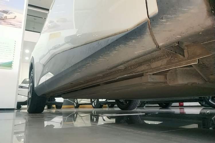 Used BYD Seagull 2025 405 km Flying Edition Right Side Sill