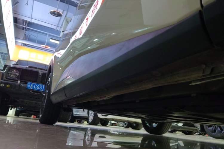 Used BYD Seagull 2025 305 km Free Version Right Side Sill