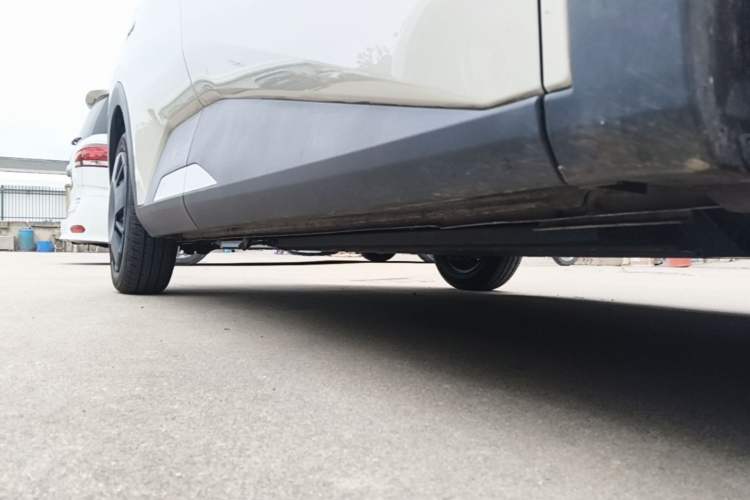 Used BYD Seagull 2025 305km Active Version Right Side Sill