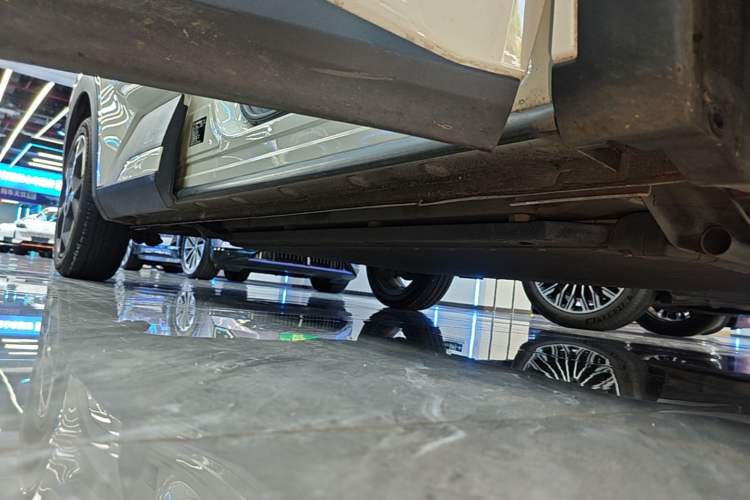 Used BYD Seagull 2025 305 km Free Version Right Side Sill