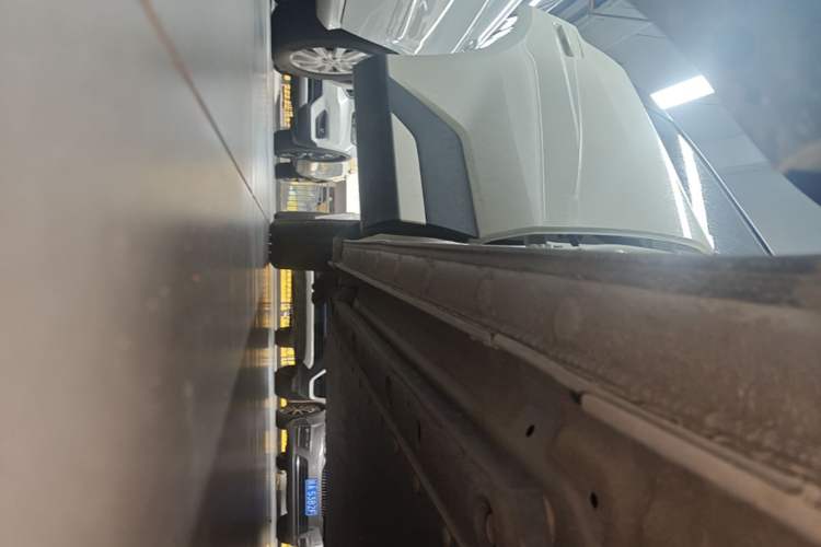 Used BYD Seagull 2025 405 km Flying Edition Right Side Sill