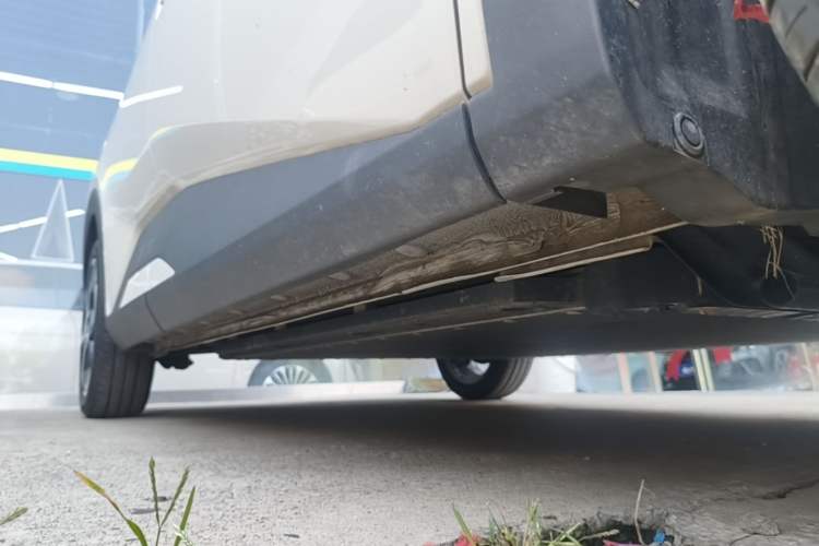 Used BYD Seagull 2025 405 km Flying Edition Right Side Sill