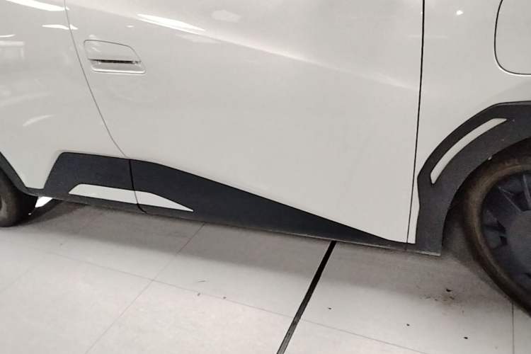 Used BYD Seagull 2025 305km Active Version Right Side Sill